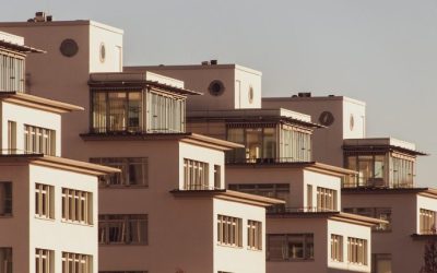 houses-8618837_1280-690x450